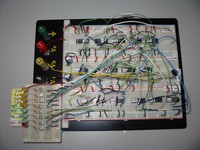 Circuito di collaudo per transistori bipolari