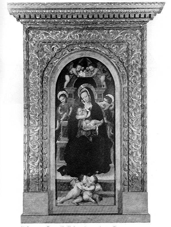 Defendente Ferrari (1480/85-post 1540), attr., Madonna con Bambino in trono e angeli (primo quarto del XVI secolo), tavola, cm 149x63. Istituto di Belle Arti-Museo Leone di Vercelli, in deposito presso il 
  Museo Francesco Borgogna, inv. 98, cat. 1969, no. 31.